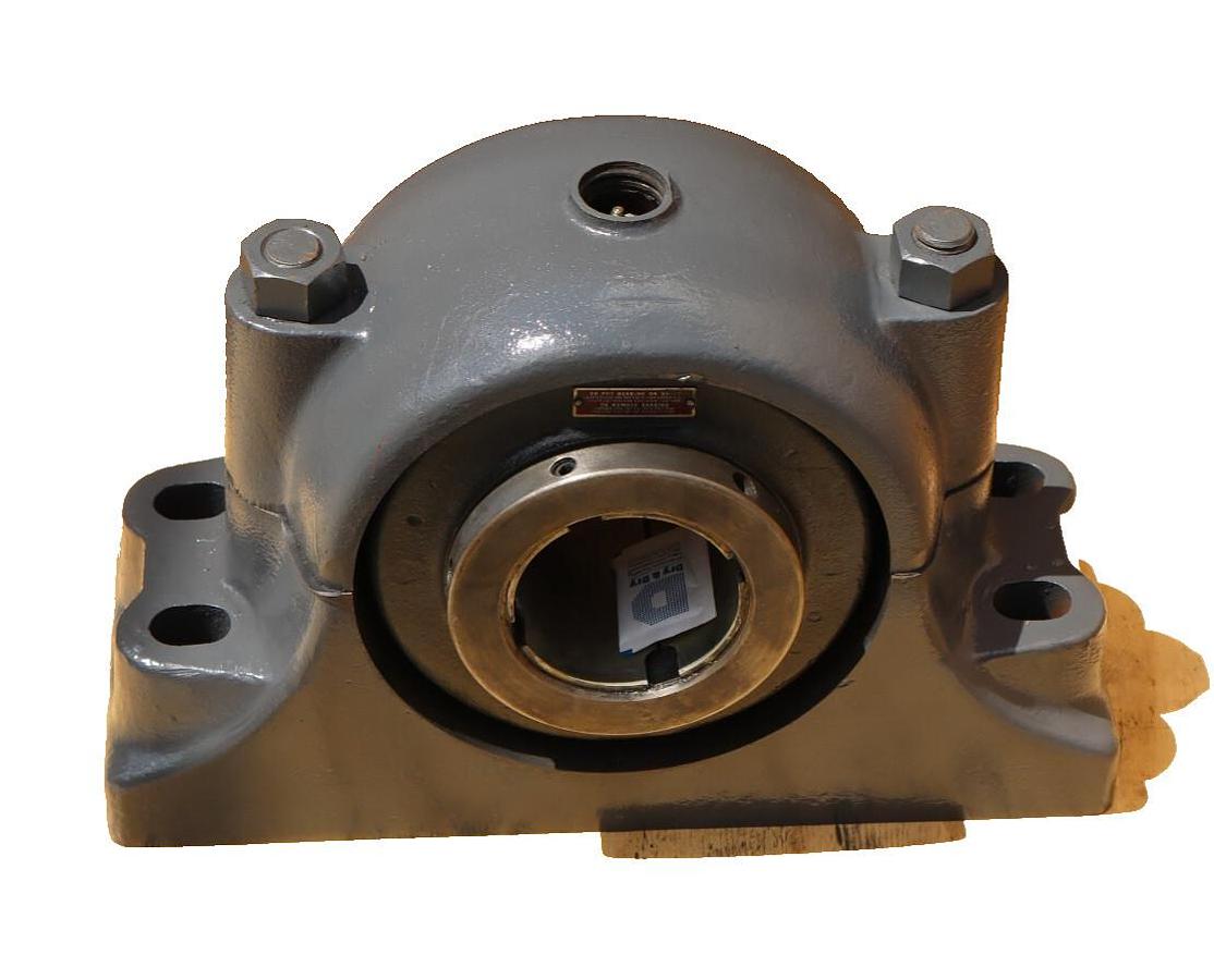 Dodge 4 Bolt Split Pillow Block Bearing and Housing 3-15/16" 3 15/16 AA1613 NOS