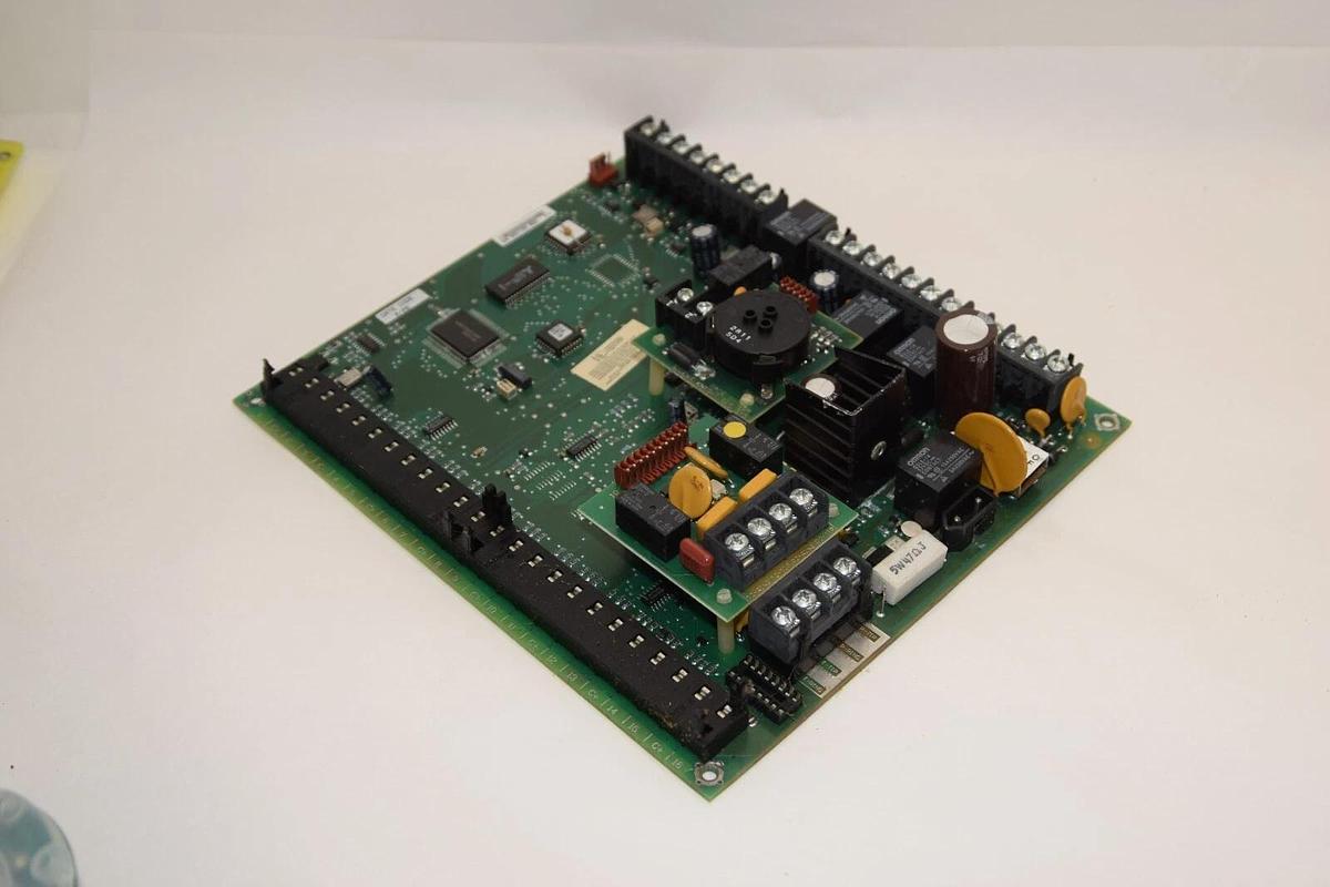 Used SILENT KNIGHT 204820K 122455 Security System Module Board