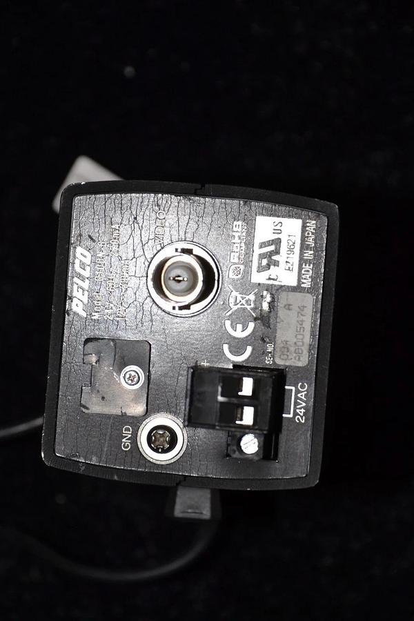 Used Pelco Ultria Hi-Res C10DN-6  Day/Night Security Camera CCTV 540TVL with Lens
