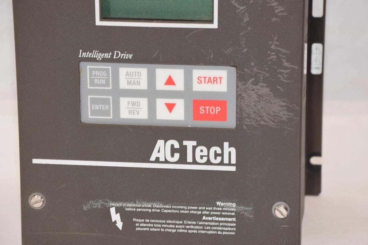 AC TECH M1410CH 400/480V 3 Phase 2.8/2.4A 1hp .75kw Intelligent Drive *Refurb*