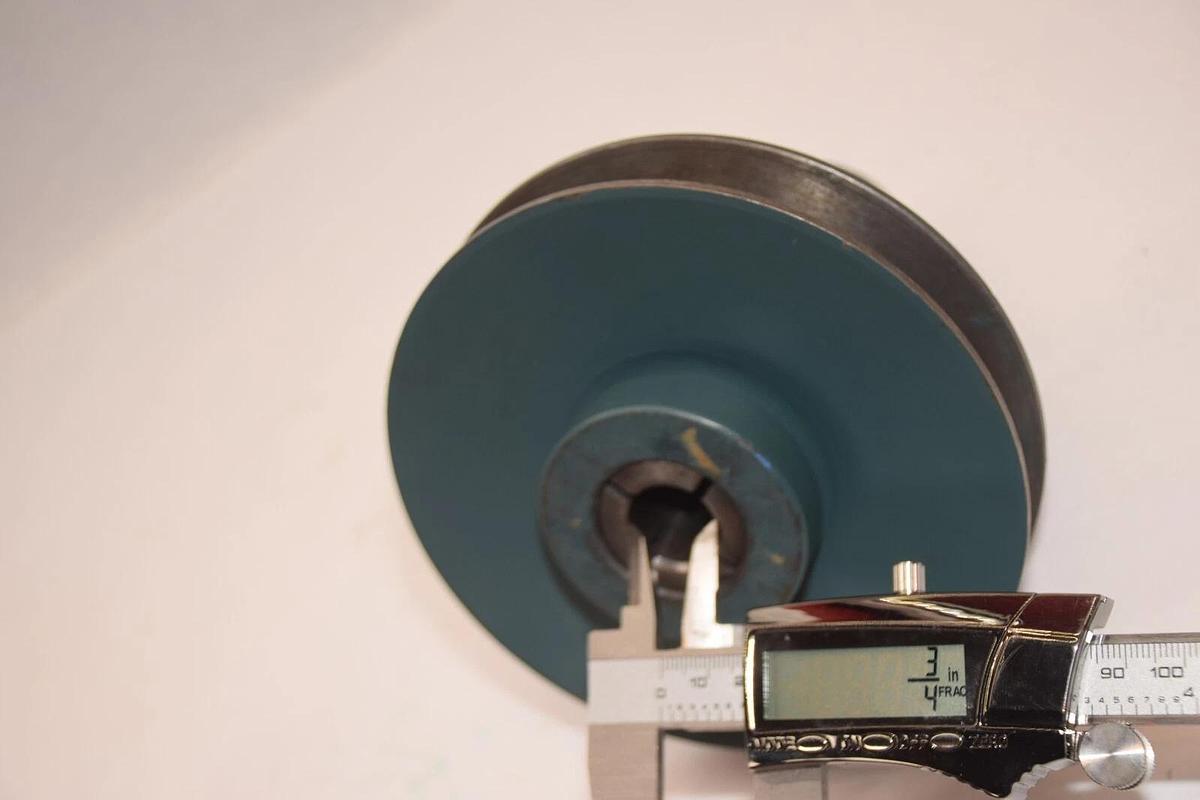 REEVES 5675 H95515 3/4" Bore 5-1/2" Dia X-V Variable Speed Sheave Pulley (NEW)