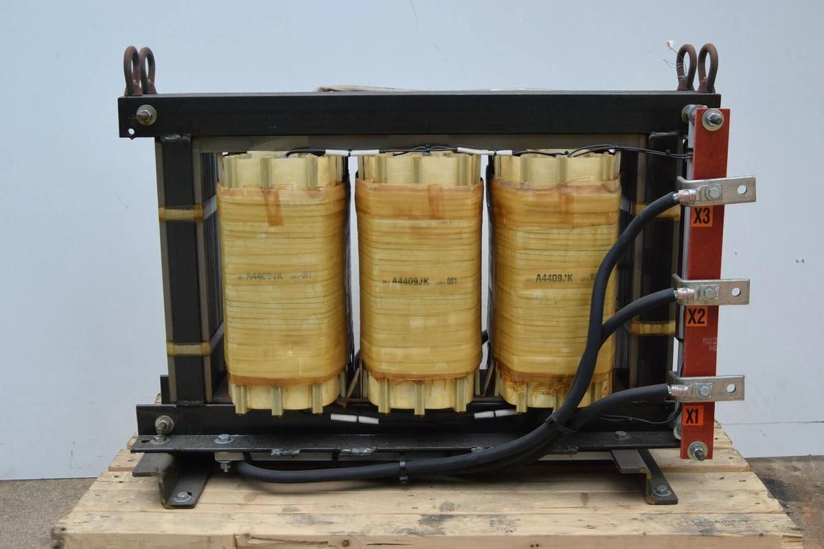 New, HPS Hammond Dry Type 160 KVA Transformer 207103 HV 480YV LV 492.5YV  935014