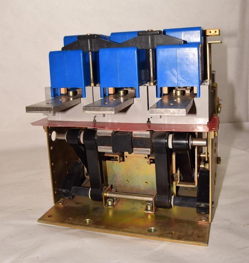 Refurbished Cutler-Hammer EATON Size Sz 7 Contactor 10-5828 Ser B1 810Amp 230/460/575v 480v