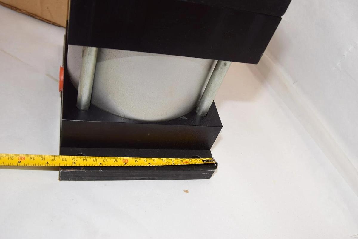 (NEW) SMC NCA1G600-0200-XA , NCA1G600-0200-XA41MB5HTAT 250psi Cylinder