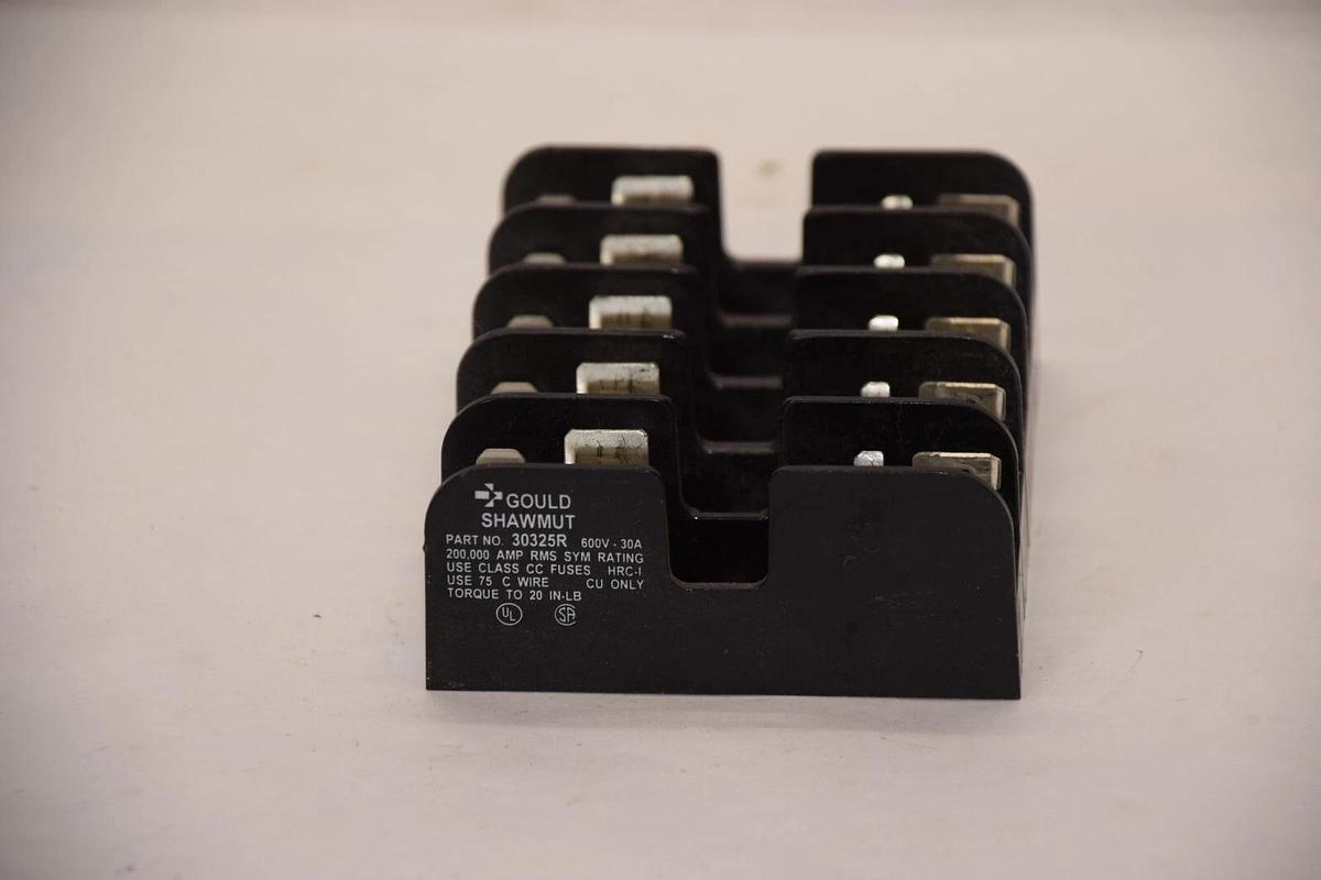 Used GOULD SHAWMUT 30325R 600V 30A Fuse Block