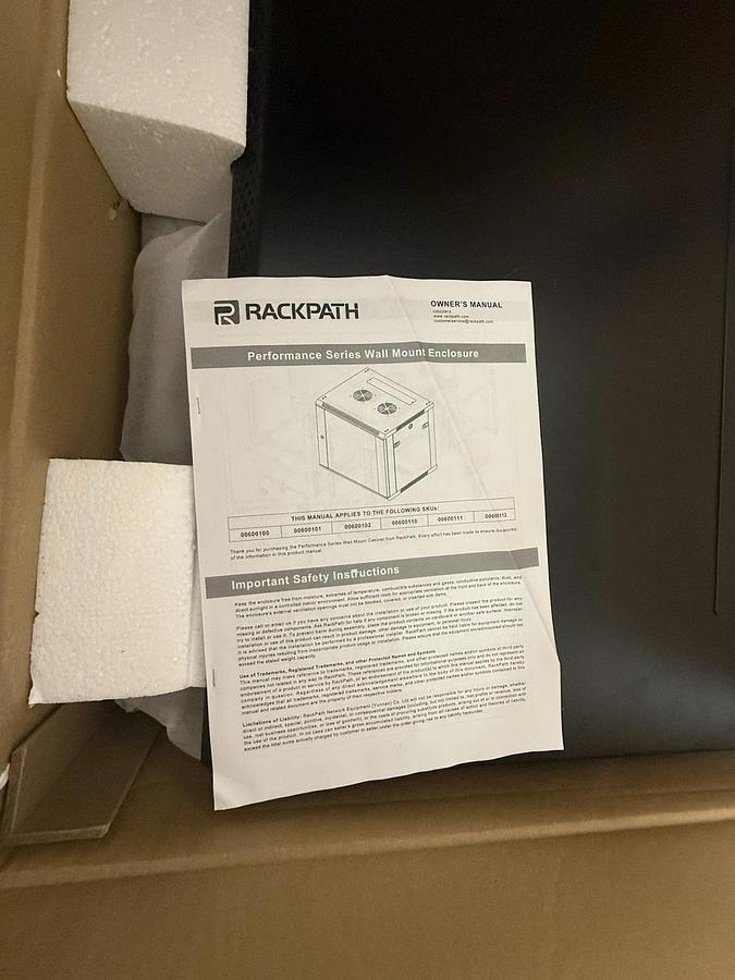 RackPath 12U Wall Mount Rack Enclosure, Cooling Fan Brand New