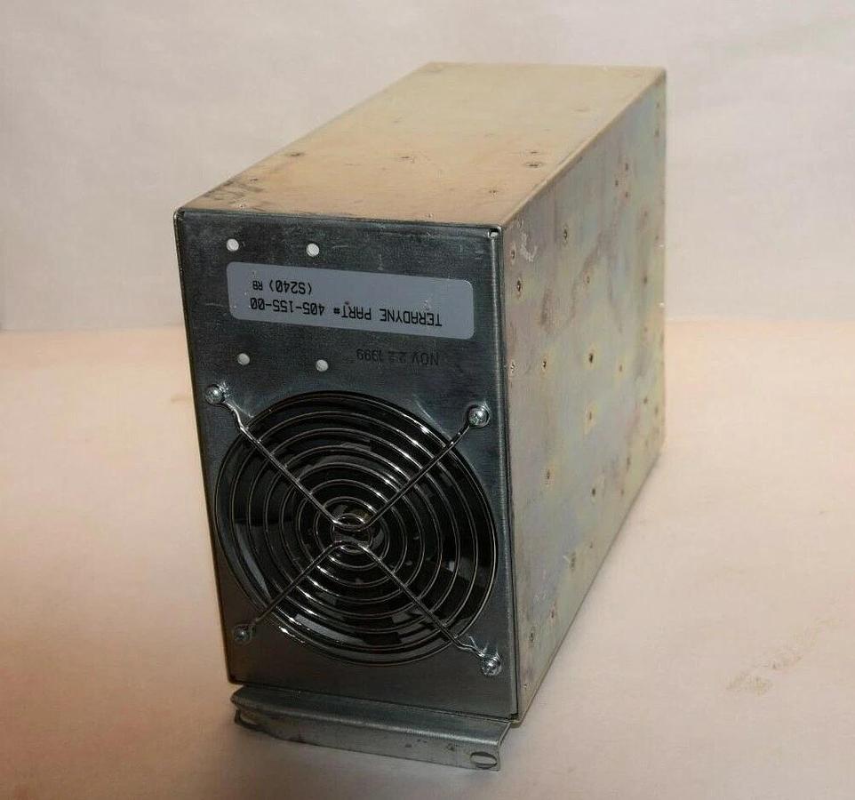 Used POWER-ONE HPM5C1C1E1E1H1S240 3.3-28-28-15-15V , 35-8.6-8.6-16-16A Power Supply
