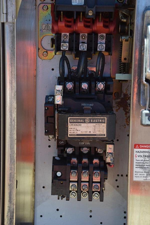 Used Square D S/S 8538-SCW34 Stainless steel GE Size 2 CR306D0 Starter contactor
