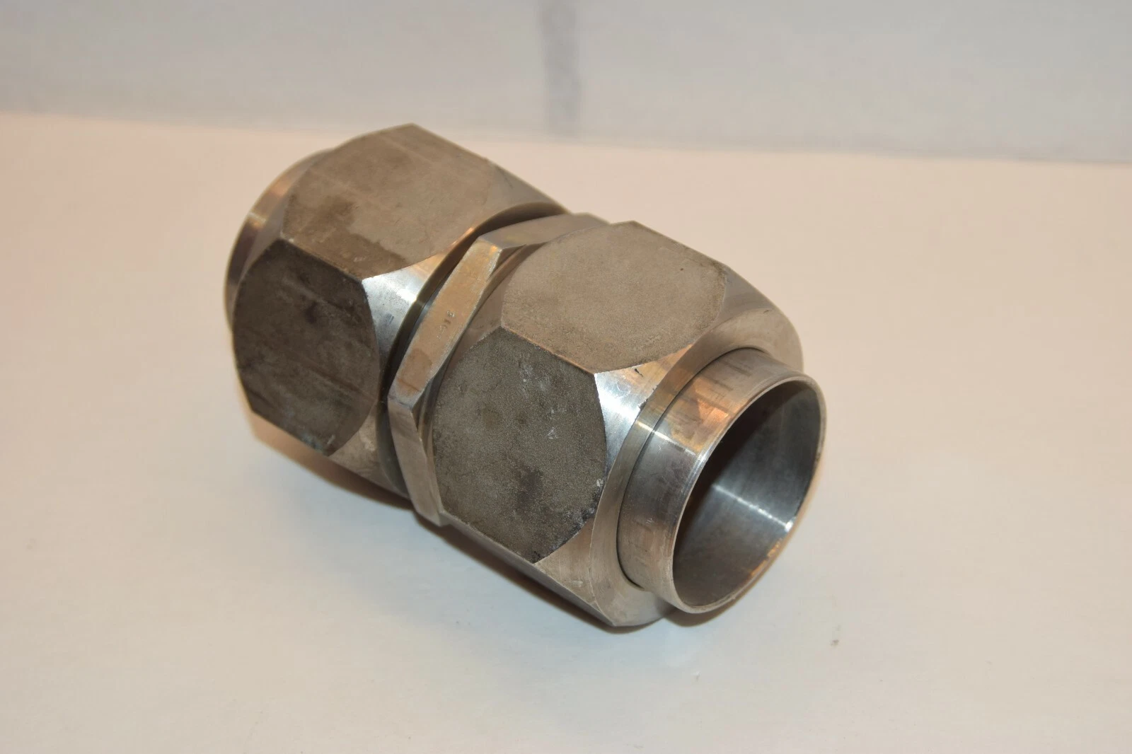 New) PH 319-05577 2" Tube to tube UNION TUBE ADAPTER STAINLESS STEEL Swagelok ?