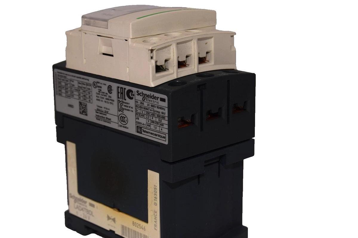 Used SCHNEIDER ELECTIRC LAD4TBDL , LC1 D09 , LC1D09 25A 24Vdc Contactor