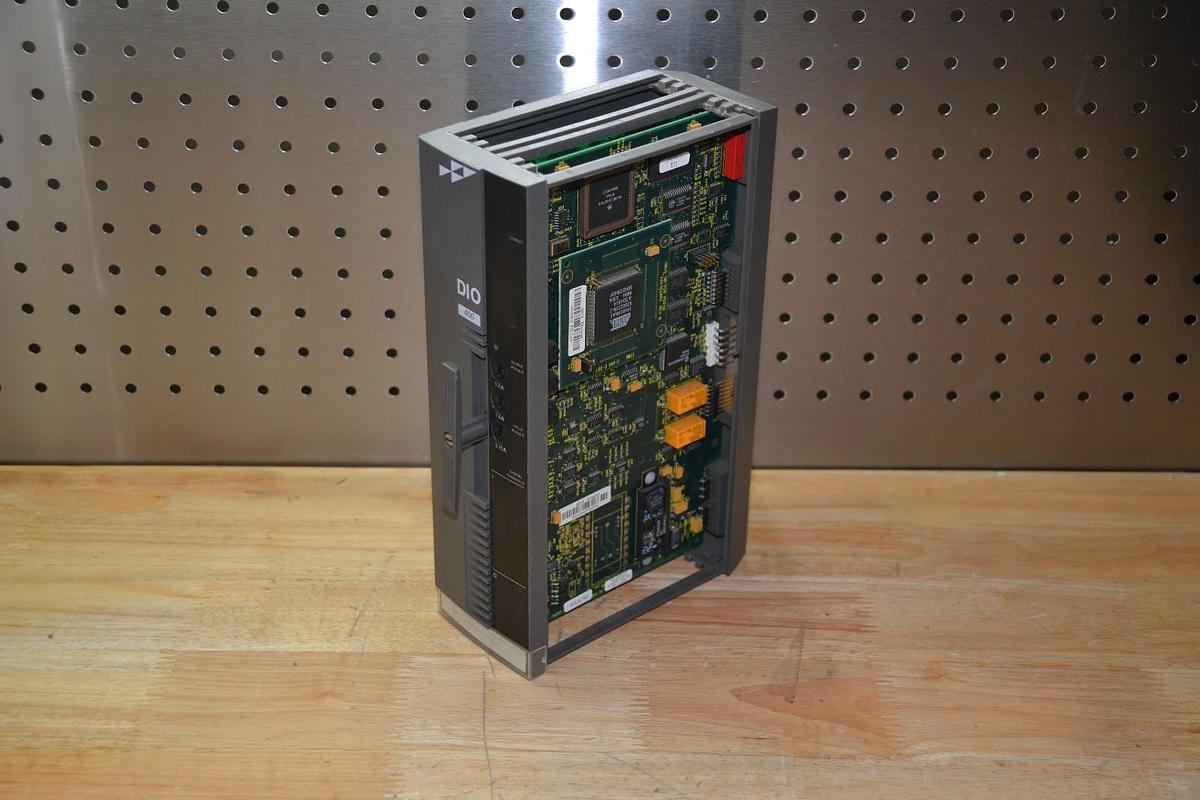 Used Bailey Controls P-HB-DIO-40010000  PHBDIO40010000 PLC DIO400 DIO 400