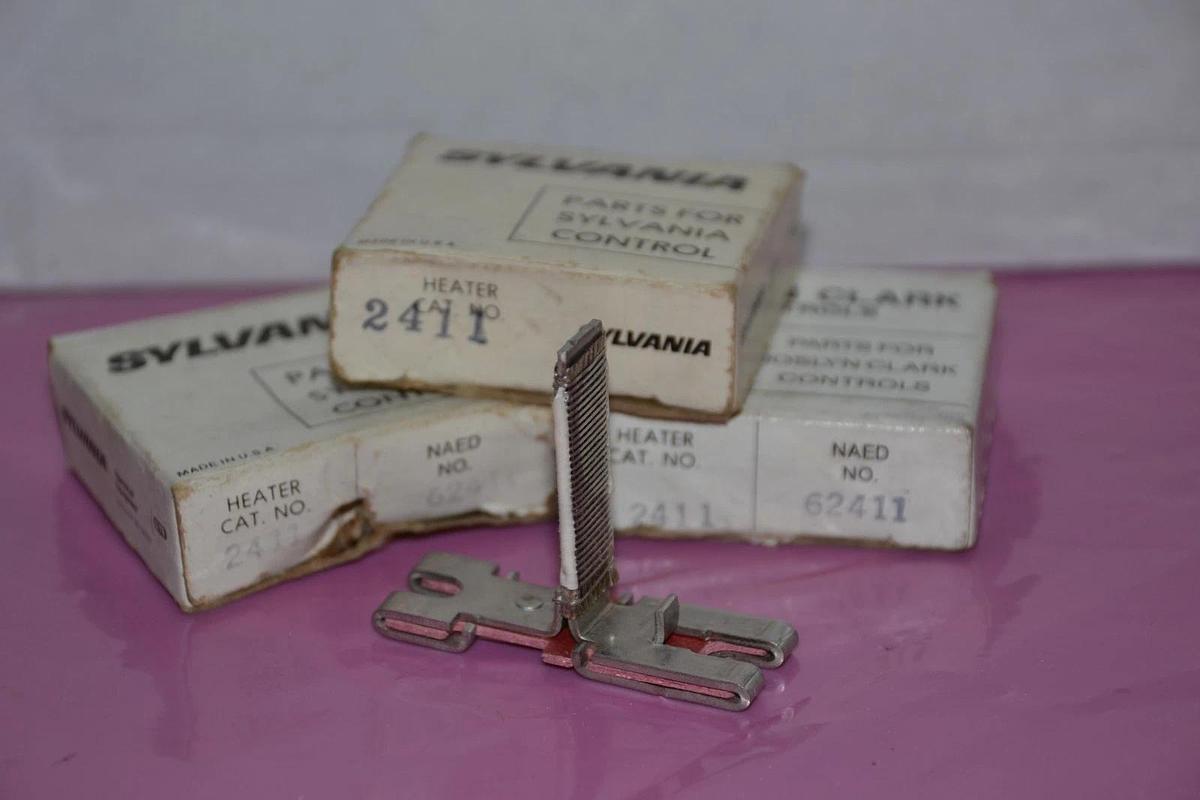 (Lot of 3) Sylvania Joslyn Clark Heater Thermal Unit 2411  62411 NEW