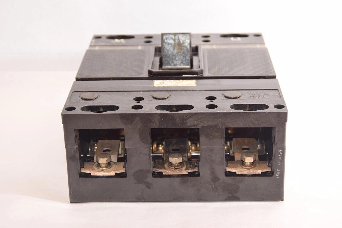 Used ITE / I-T-E JJ3S400V 400V 3 Pole Frame JJ 600Vac Circuit Breaker