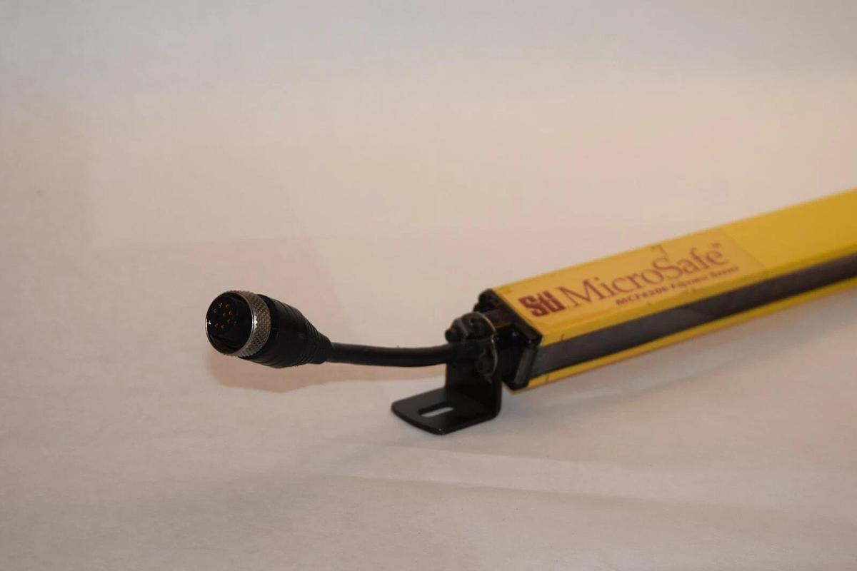 Used STI MICROSAFE Transmitter Light Curtain MCF4224X-2 MCF4224X2