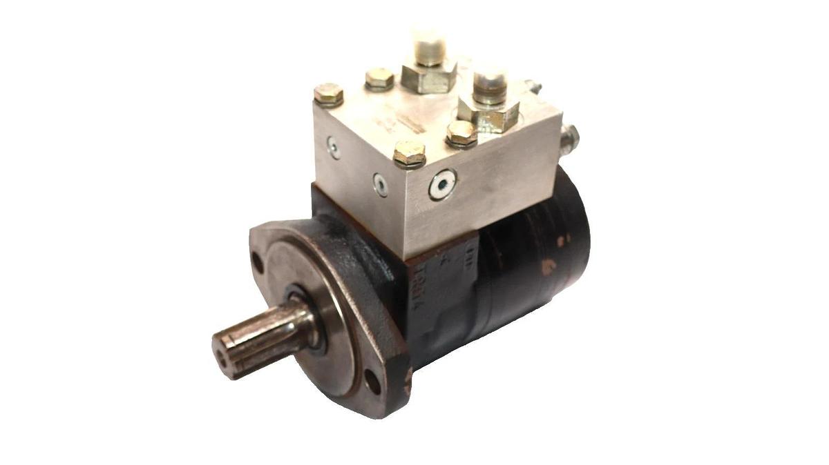 Used Altec 354-40051 DC 20812-1382 Hydraulic Pump w/ Sun Hydraulics 1EN2-AC Manifold