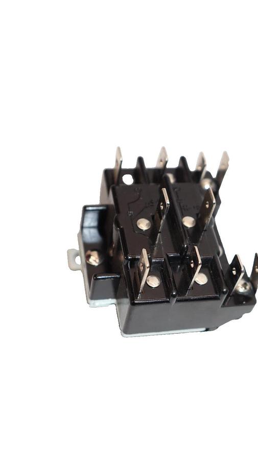 Used ZETTER CONTROLS ZC90340-01 , ZC9034001 24V Coil Plug-In Blower Fan Relay