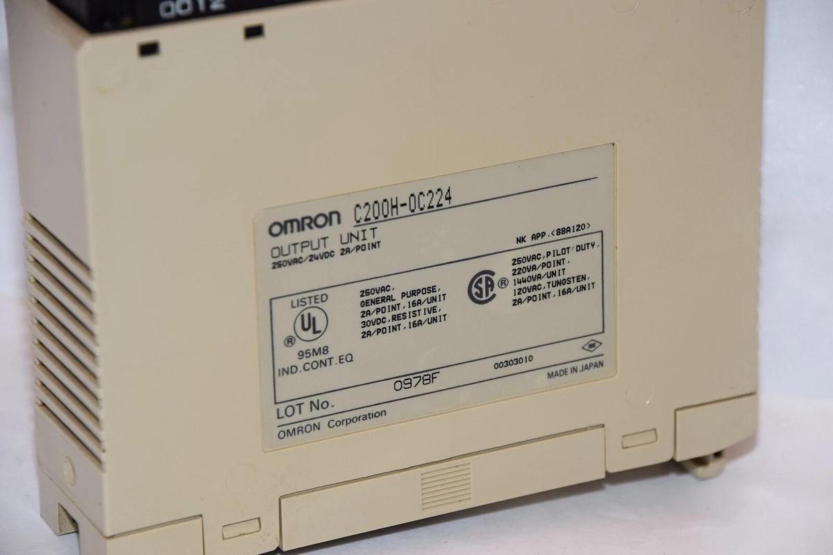 Used OMRON C200H-0C224 C200H0C224 250Vac 24Vdc , 2A/Point Output Unit Module