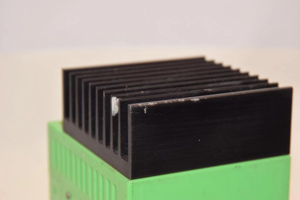 Used PHOENIX CONTACT CM 125-PS-120AC/5DC/5 120Vac 5Vdc 60Hz 5A Power Supply