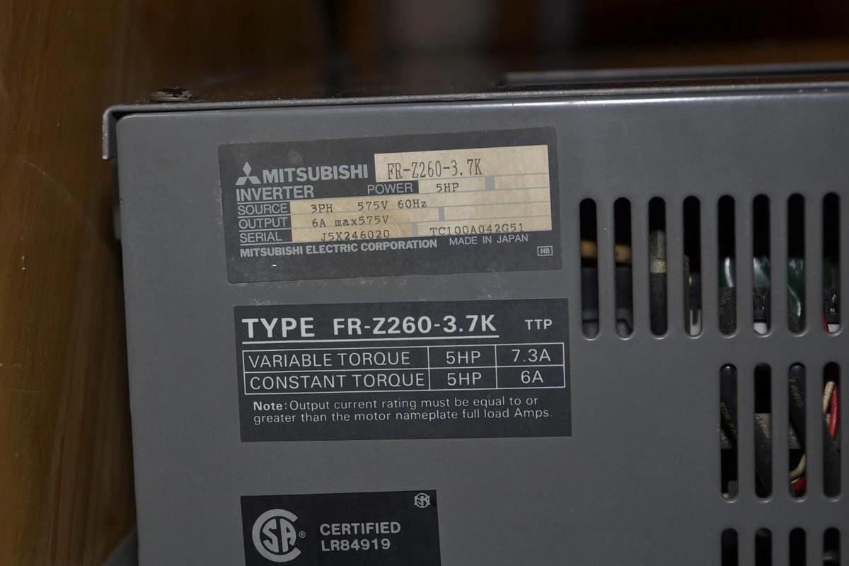 Used Mitsubishi Inverter Freqrol-Z200 FR-Z260-3.7K 5hp 5 hp 575v 3ph *broken*