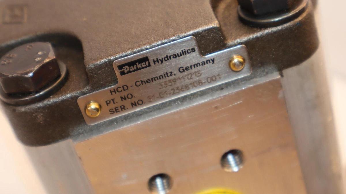Parker Hydraulics Pump 3339111215 (NOS)