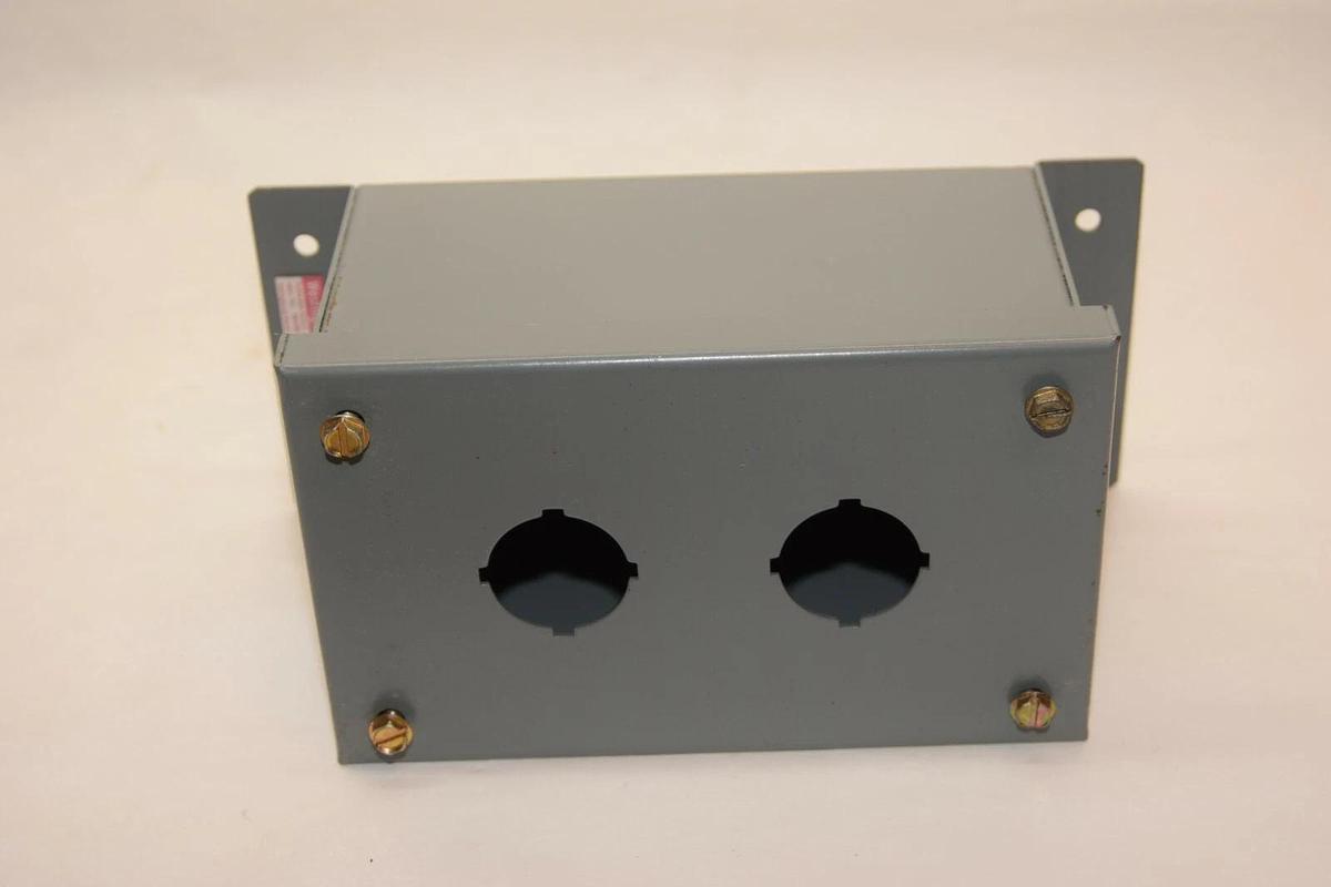 (NEW) WESTINGHOUSE PB1ES2 Type 13 2-Unit Pushbutton Station Enclosure