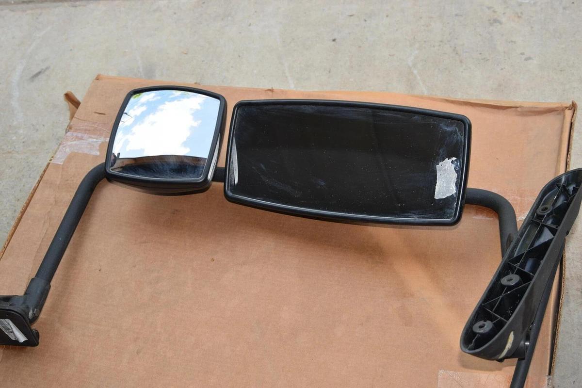 INTERNATIONAL 3561612C98 594052003 BLK LH Mirror Assembly Cab/Door