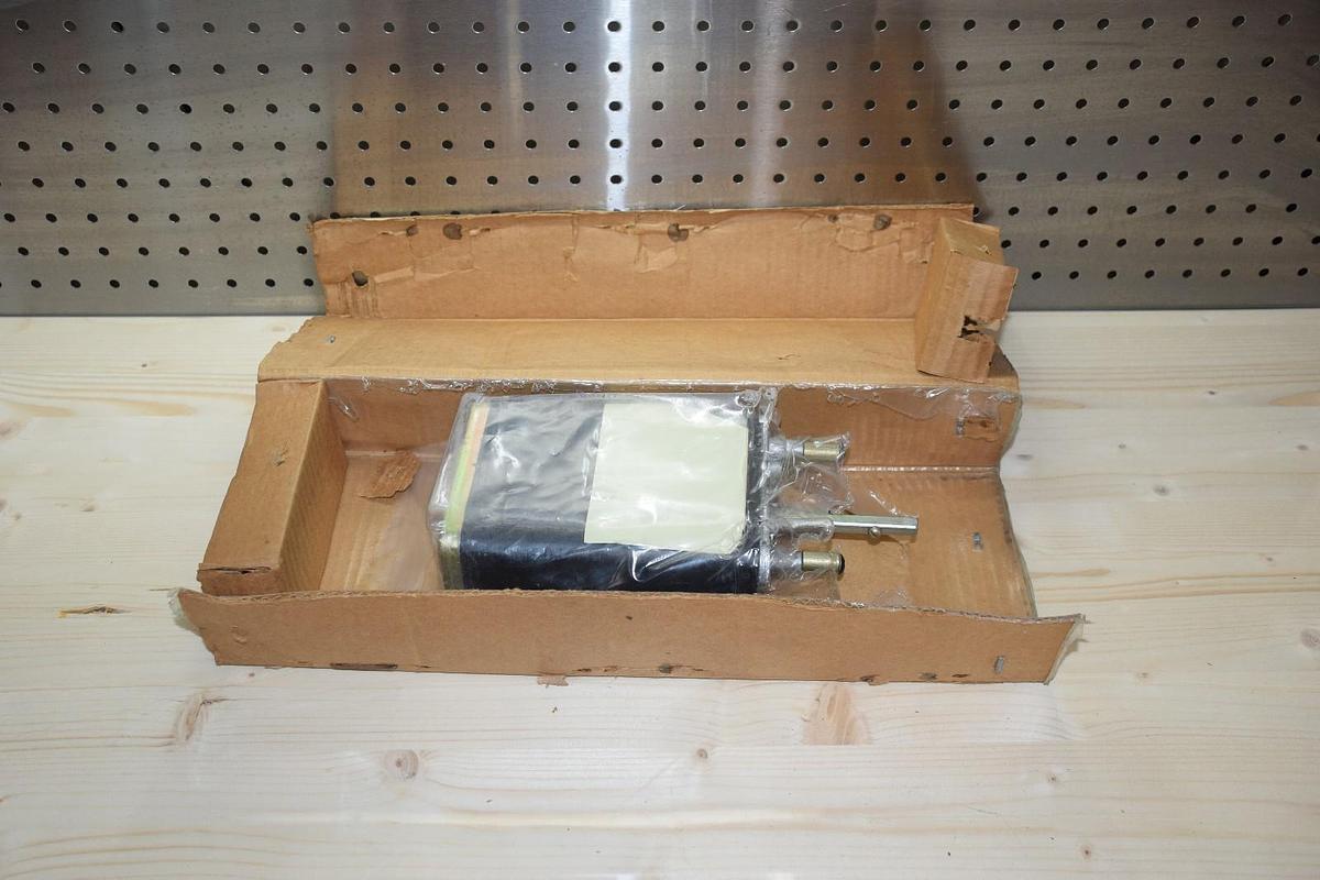 GENERAL ELECTRIC Rotary SWITCH CAM OPERATED 16SB1FB302SUM4Y New