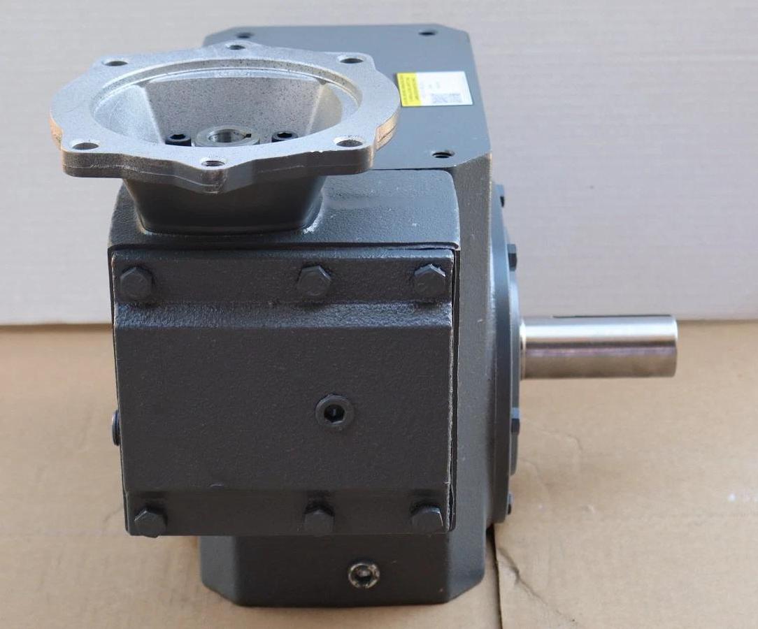 BOSTON GEAR Gear Box Speed Reducer FWC732-100E-B5-G FWC732100EB5G 100:1 *REFURB