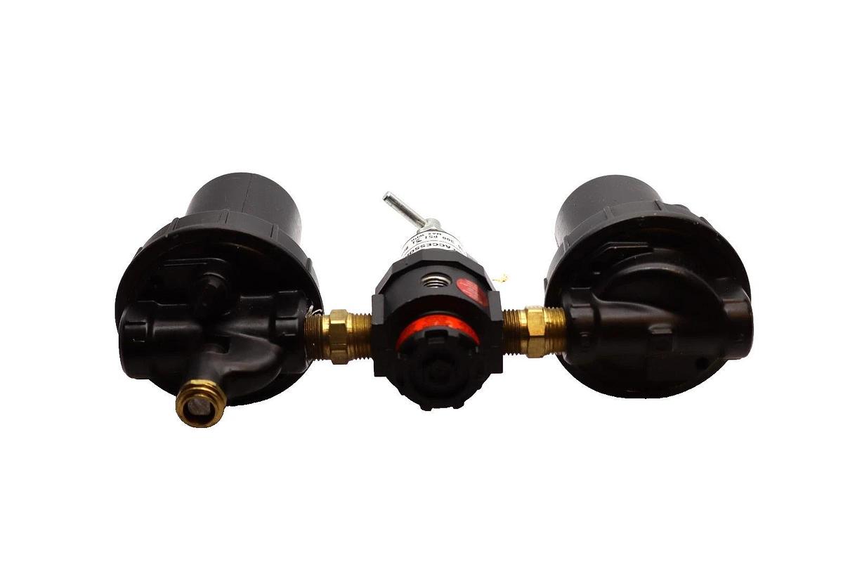 Graco 106149 , 104266 , 214848 Air Filter Dryer Regulator Oiler Combo Unit (New)