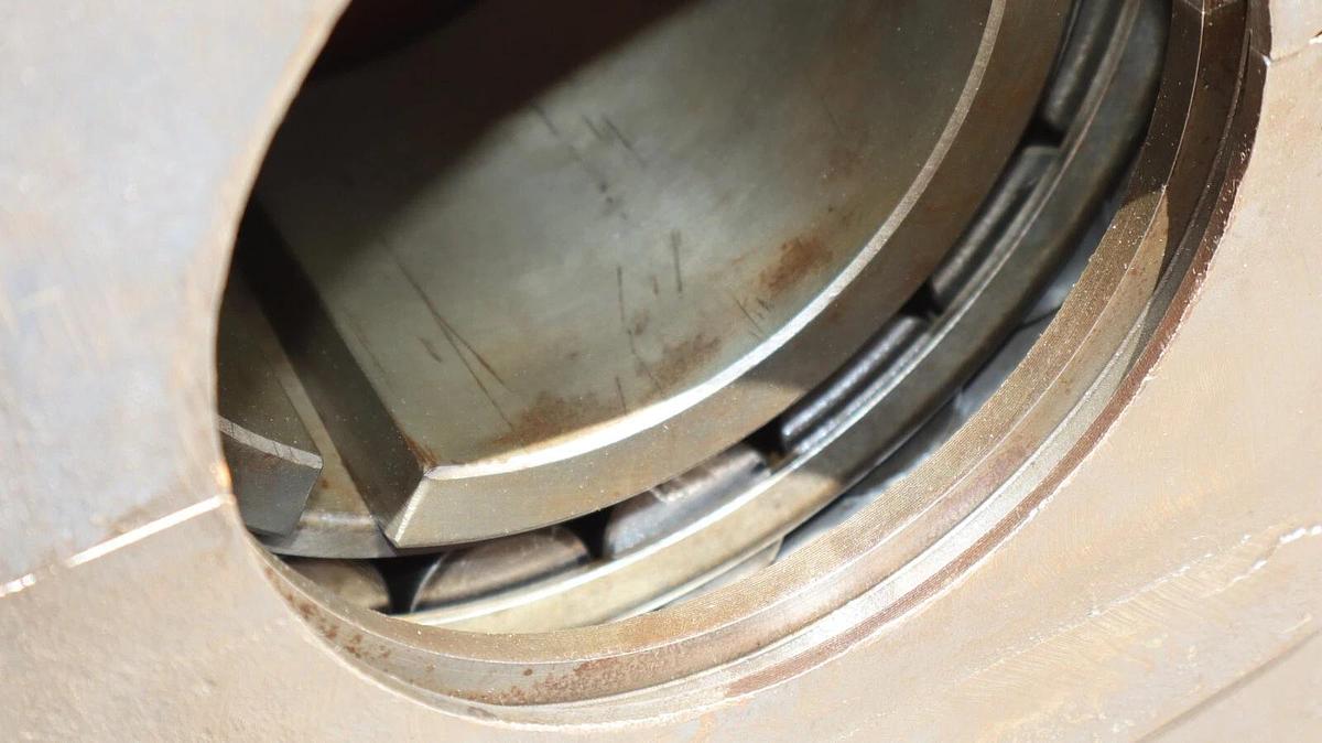 Link Belt Split Pillow Block Housing w/ Bearing 5-7/16" GP6887FC S32 NOS