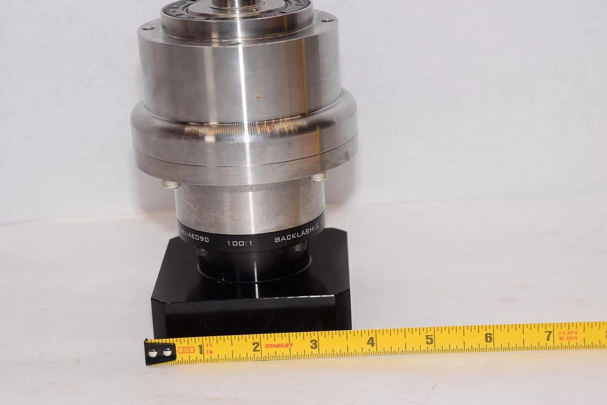 Used APEX DYNAMIC AE090 100:1 , 1012210995 Ratio Planetary Gearbox