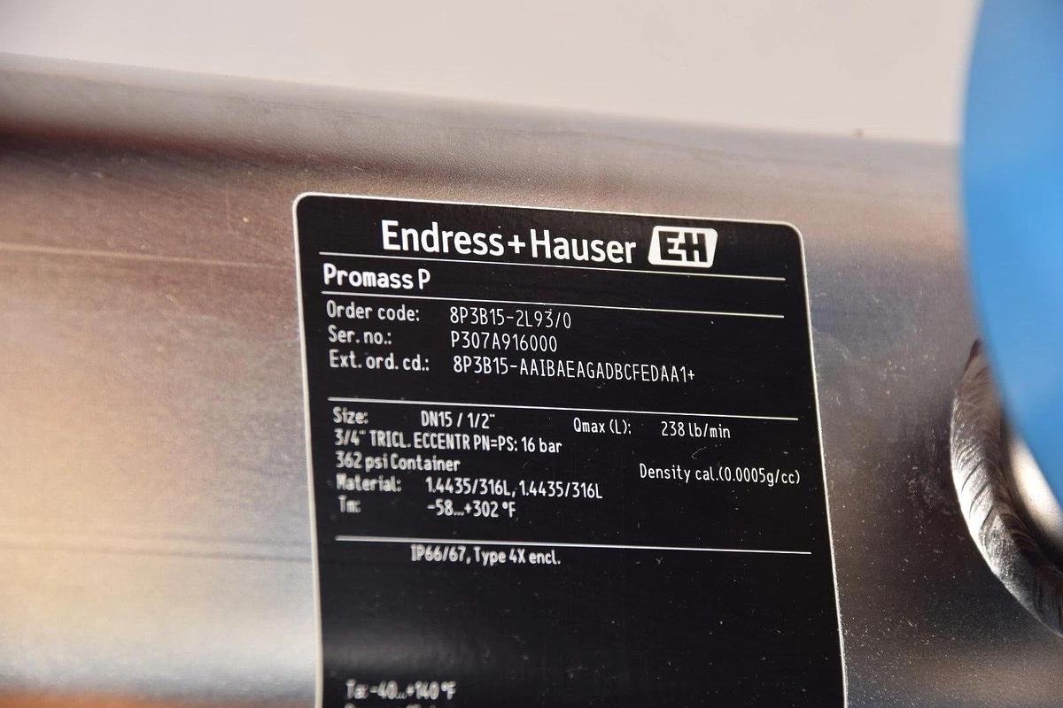 Used ENDRESS + HAUSER 8P3B15-2L93/0 , 1/2" DN15 Promass P 300 Flowmeter