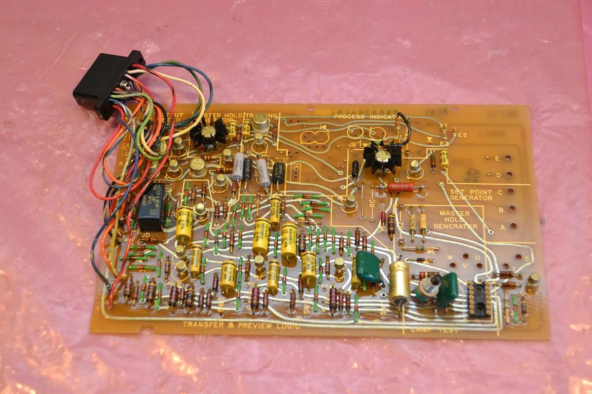 ABB FISHER & PORTER CIRCUIT BOARD CARD 686B384-U05 686B384U05 686B384 U05 NEW