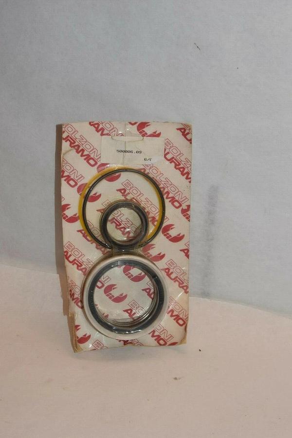 NEW BOLZONI AURAMO 50006.09 5000609 FORKLIFT SEAL KIT