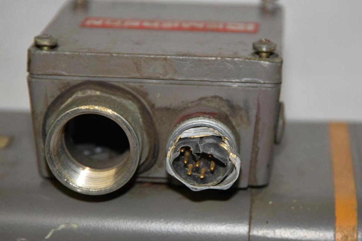 Used Siemens EMERSON Permanent Magnet Motor 1FT5076-0AF01-0-Z  SXM-200 SXM200-07