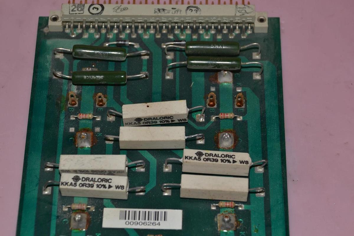 Used SCHLAFHORST ELECTRONICS 117-650 217 F 117650217F PC BOARD