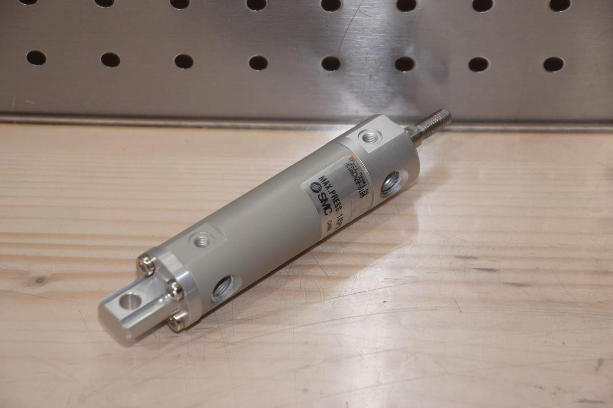 SMC NCDGCN20-0100 145psi PNEUMATIC CYLINDER NEW