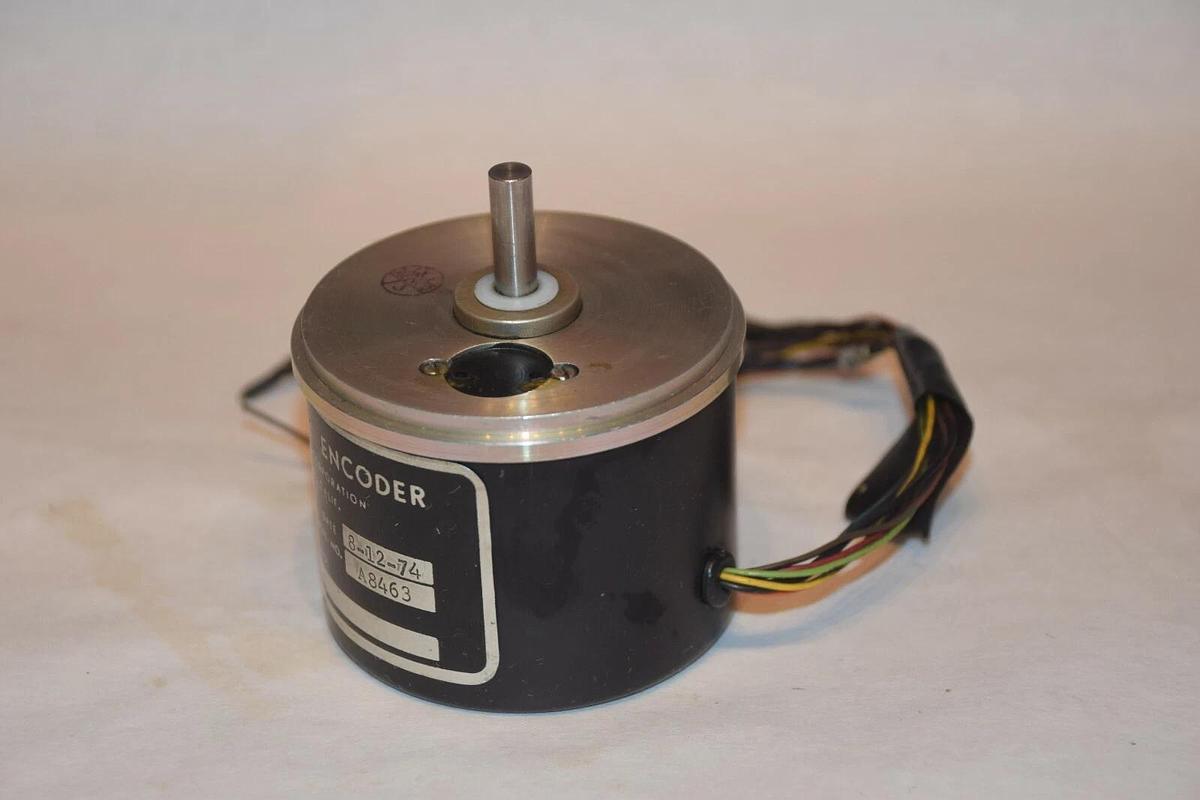 Used RENCO 25SE-625IN D3-1-P18-S SHAFT ANGLE ENCODER