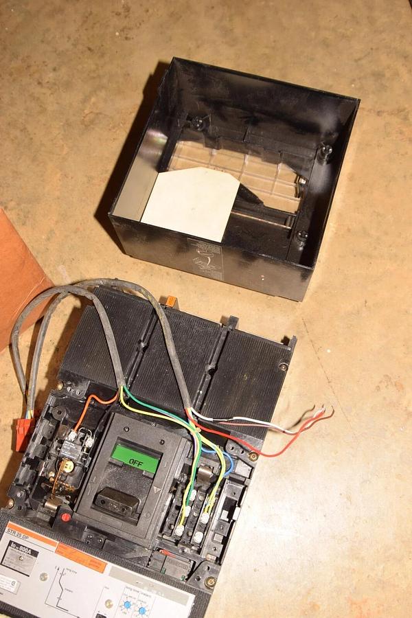 MERLIN GERIN 12-716072-61 800A Amp 3P Compact NS Circuit Breaker (NEW)