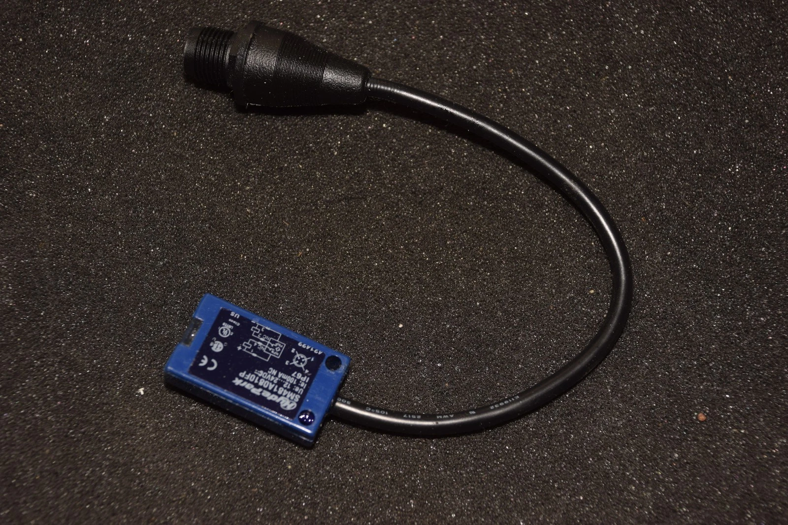 Used HYDE PARK SM481A0810FP 12/24V .8A ULTRASONIC THRU-BEAM SENSOR