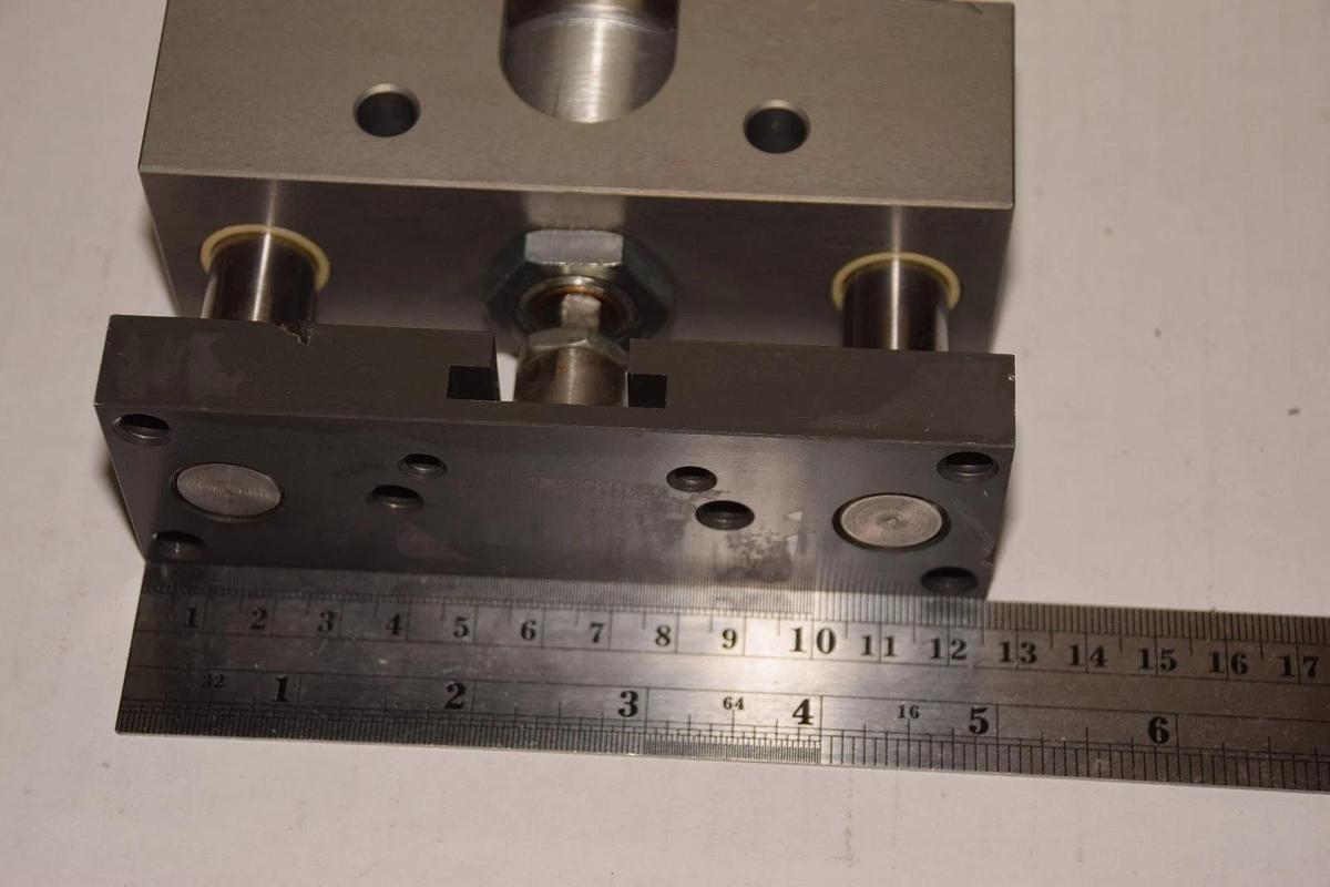 NUMATICS LC15006H16DSE 1500D01-06A-03 1-1/2" 6" STROKE LINEAR SLIDE NEW