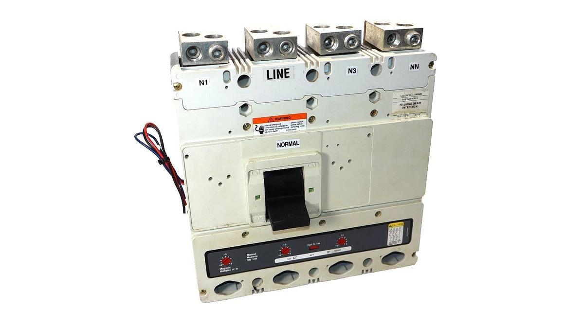 Used Cutler Hammer Breaker 400A Molded Case 4P 1493D84G16 A1L4LPK A3X4PK Trip LT4400T