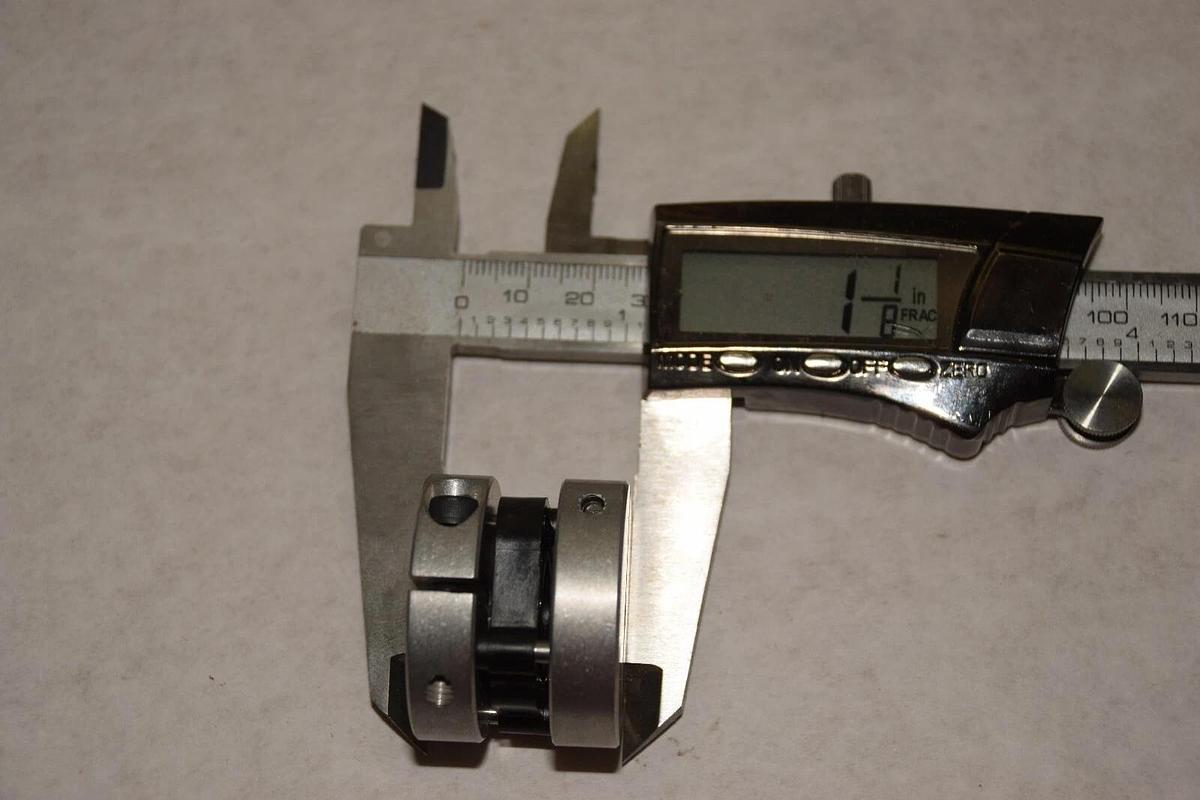 ZERO-MAX S651013 C0299688 01308402 AD-8754944 1/4" & 3/16" HUB ASSEMBLY NEW