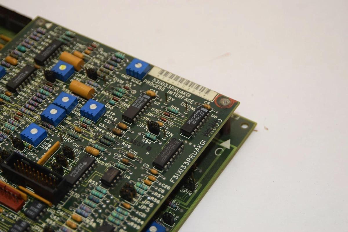 Used GE GENERAL ELECTRIC F31X300CCHAFGIFR01/0 Control Card & 531X133PRUAKG1 Interface
