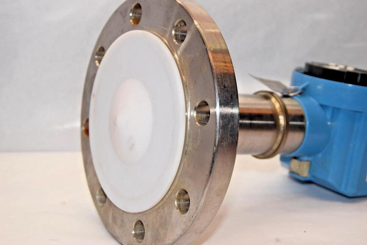 Used ENDRESS + HAUSER MicroPilot M FMR245 FMR245-S4APKAA4A FMR245S4APKAA4A 230psi