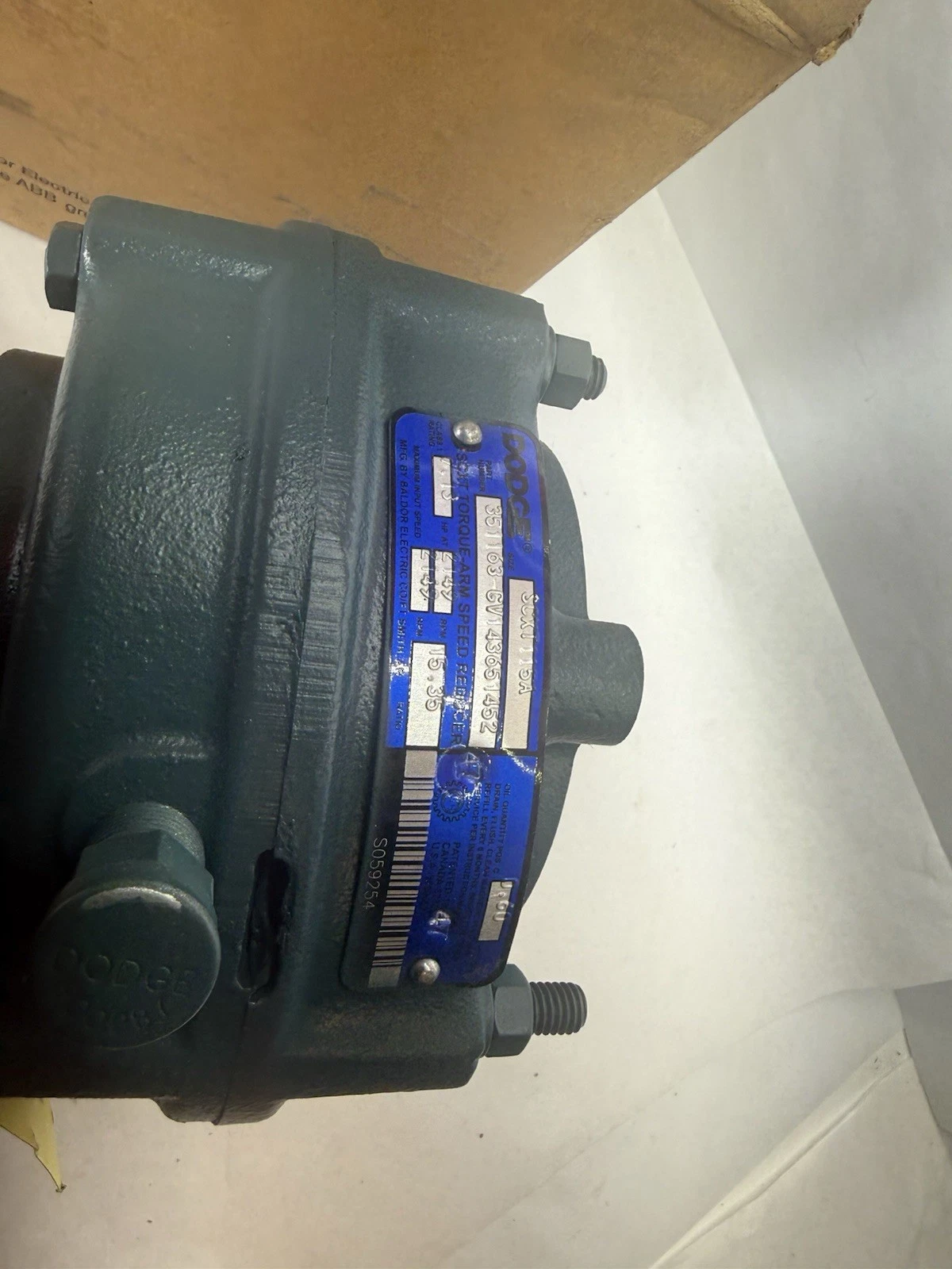 Dodge SCXT115A 351163-GV143651452 Screw Conveyor Reducer Gear box 15.35 : 1 New