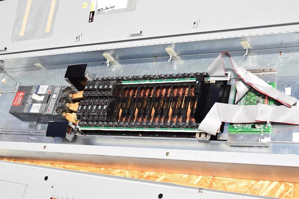 Used General Electric GE A-Series II Panelboard Panel AQF3424JBX 400A 208y/120 3ph 4w