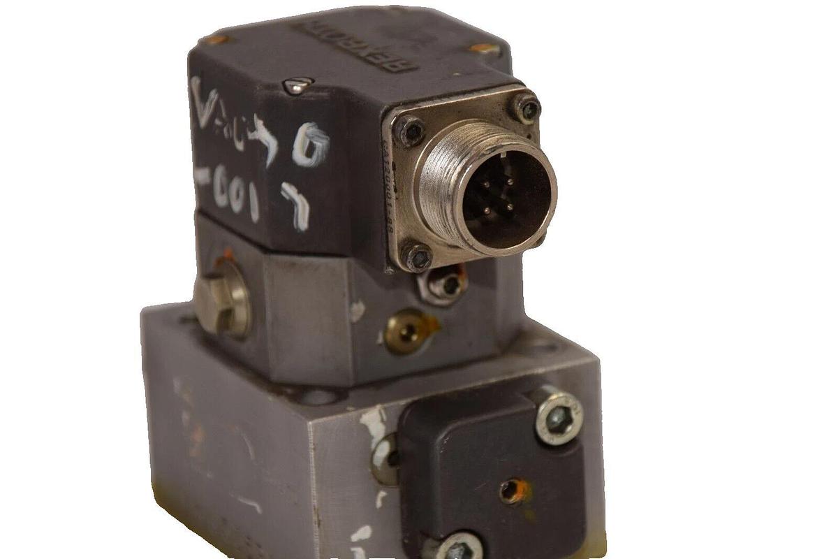 Used Rexroth Directional Servo Valve 4WS2EM10-4X/30B2T 315K8EV R900960971 *Refurb*