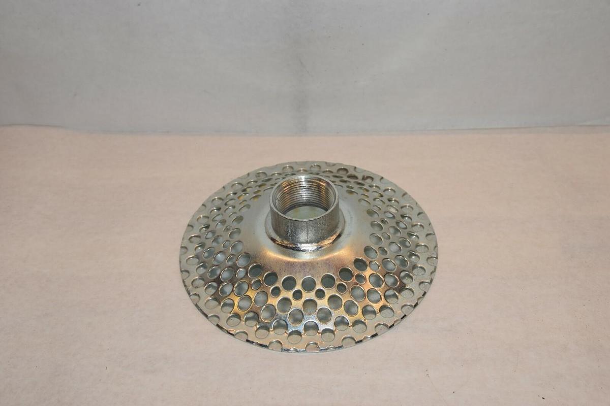 Used NO NAME 7.5" 1.5"NPT PUMP FOOT STRAINER