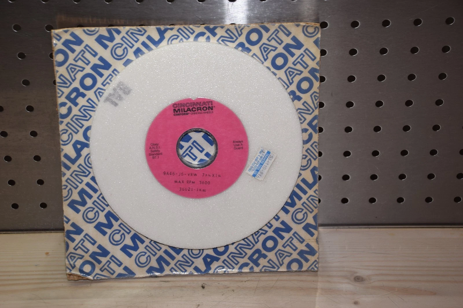 Cincinnati Milacron 9A46-J6-VRW, 36021-JKM Grinding Wheel 7 x 1/4 x 1-1/4 NOS